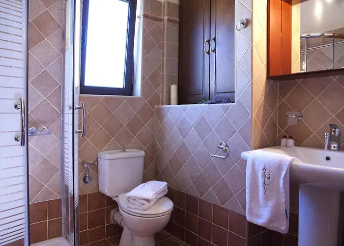 Oceanis Τσουκαλάδες